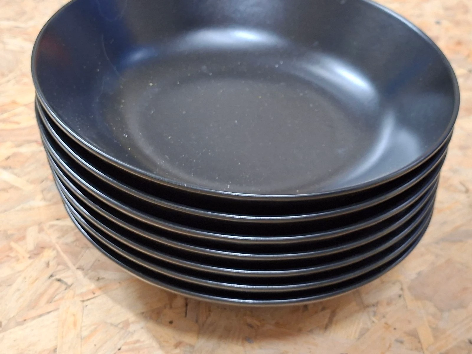 7 pratos IKEA pretos fundidos perfeito estado, novo – photo 2